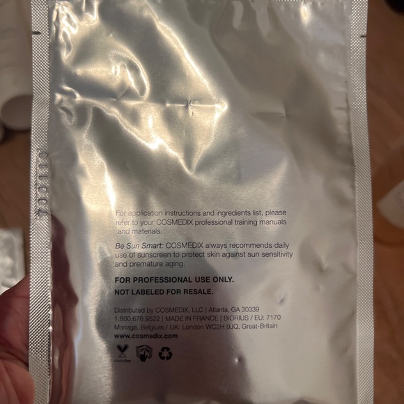 NWT cosmedix PRO TWO sculpted peel off  face mask - Picture 2 of 4